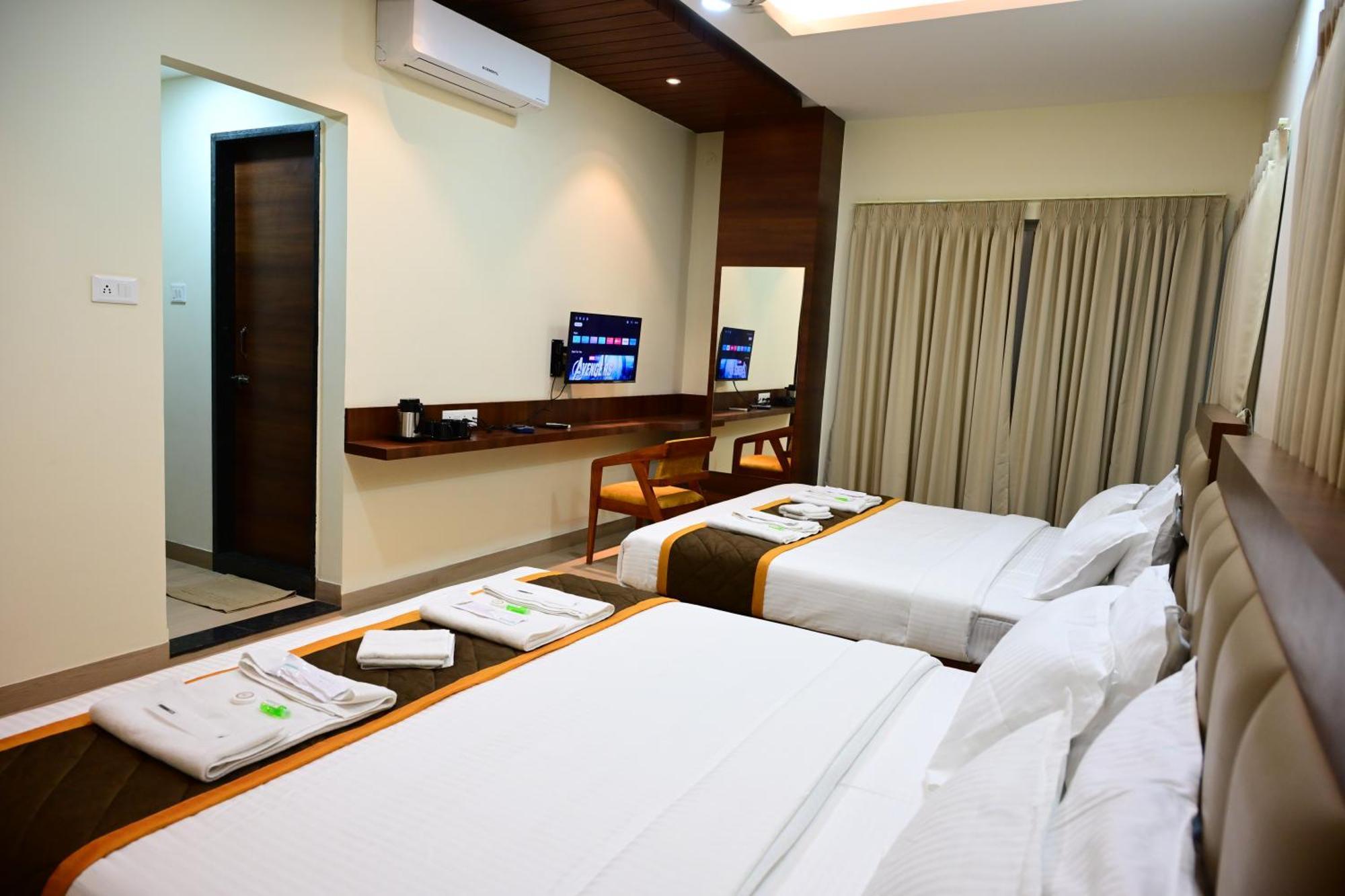 Unnati Stay Inn Vijayapura Bijāpur Extérieur photo