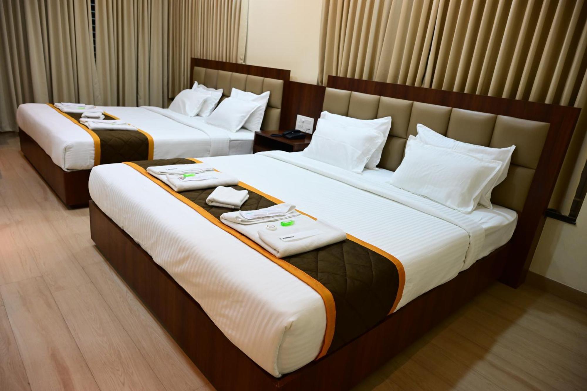 Unnati Stay Inn Vijayapura Bijāpur Extérieur photo