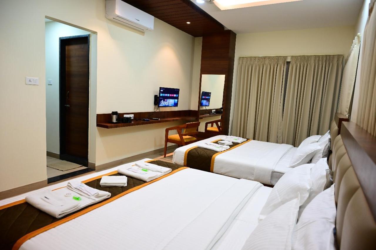 Unnati Stay Inn Vijayapura Bijāpur Extérieur photo