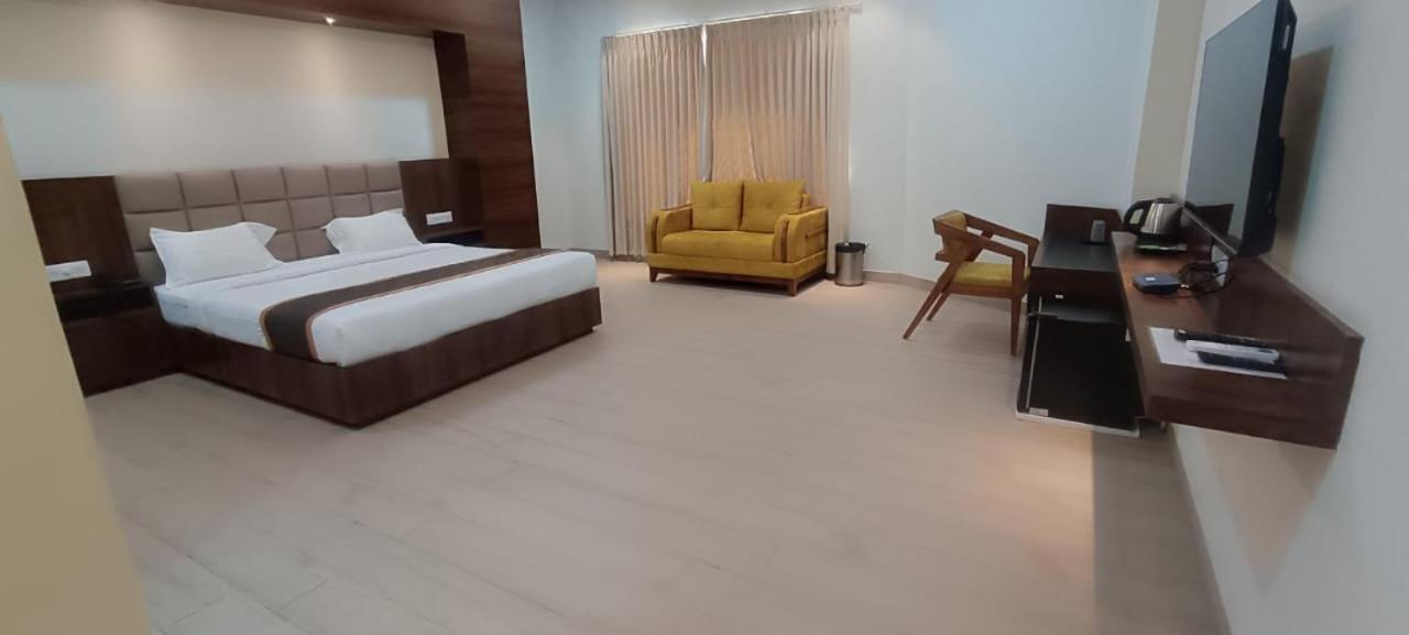 Unnati Stay Inn Vijayapura Bijāpur Extérieur photo
