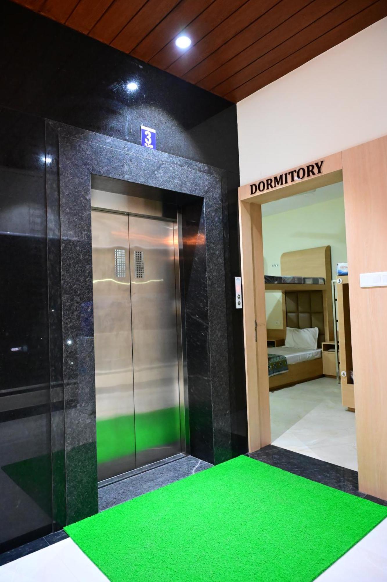 Unnati Stay Inn Vijayapura Bijāpur Extérieur photo